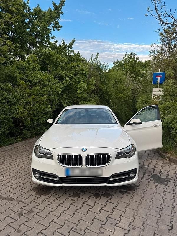 Gebraucht BMW 520 183 PS (134 kW) 2013 Weiß Kombi