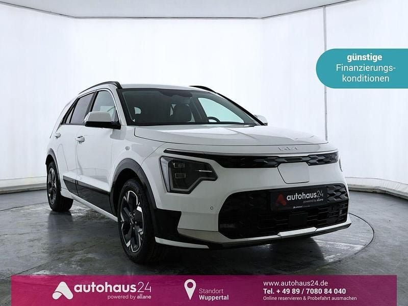 Weiß Gebraucht 2023 Kia e-Niro Inspiration SUV | 27.990 € (Fairer Preis) - Bild 1/4