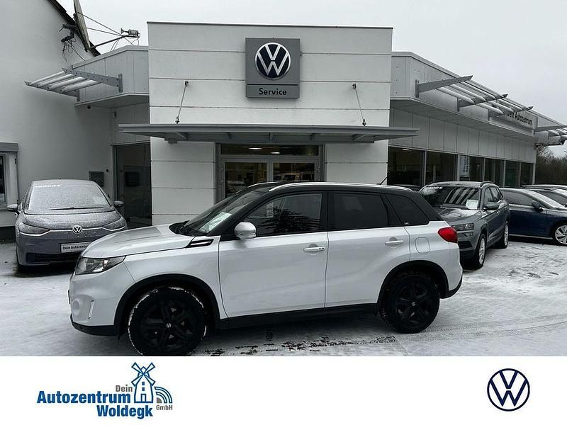 Weiß Gebraucht 2018 Suzuki Vitara Comfort+ SUV | 16.500 € (Fairer Preis) - Bild 1/4