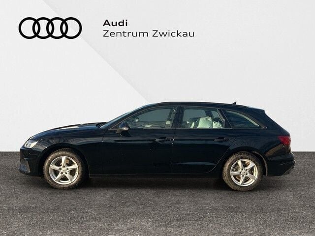 Gebraucht Audi A4 Basis 163 PS (119 kW) 2022 Schwarz Kombi