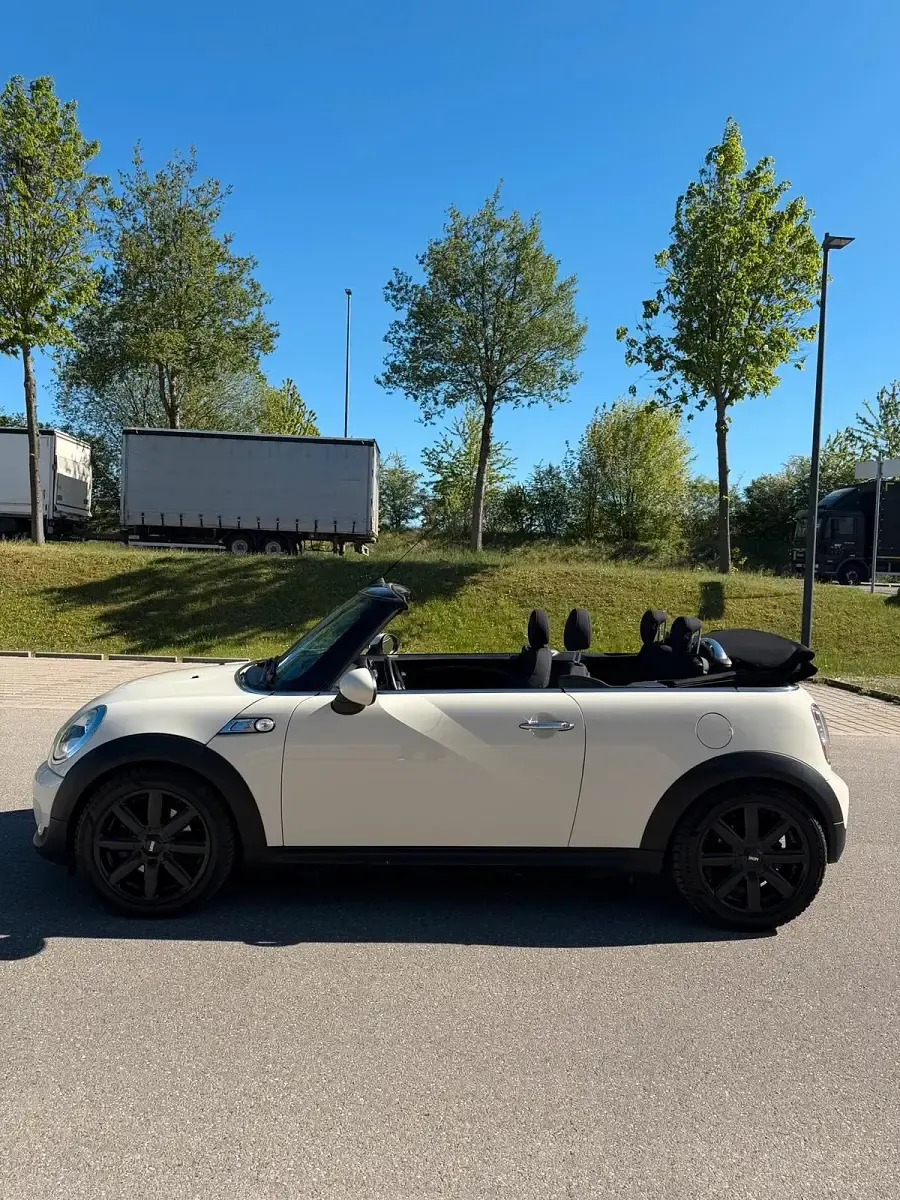 Gebraucht Mini Cooper S Cabriolet 184 PS (135 kW) 2012 Beige Cabrio
