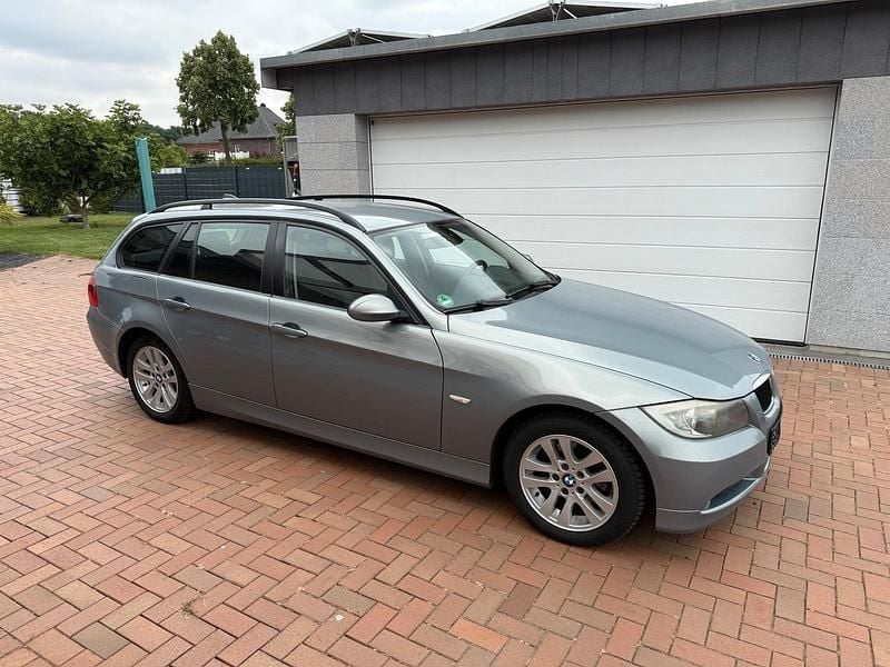 Gebraucht 2007 BMW 320 Kombi | 3.500 € (Etwas zu teuer) - Bild 1/4