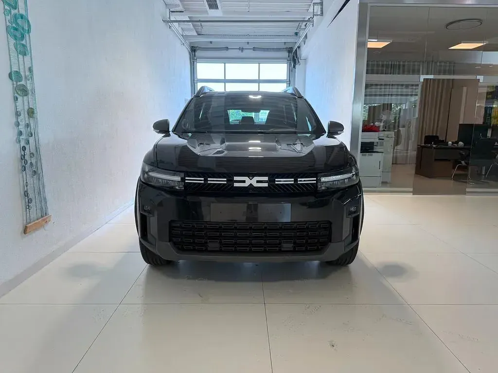 Neu Dacia Bigster Expression 140 PS (102 kW) 2026 Zedergrün SUV