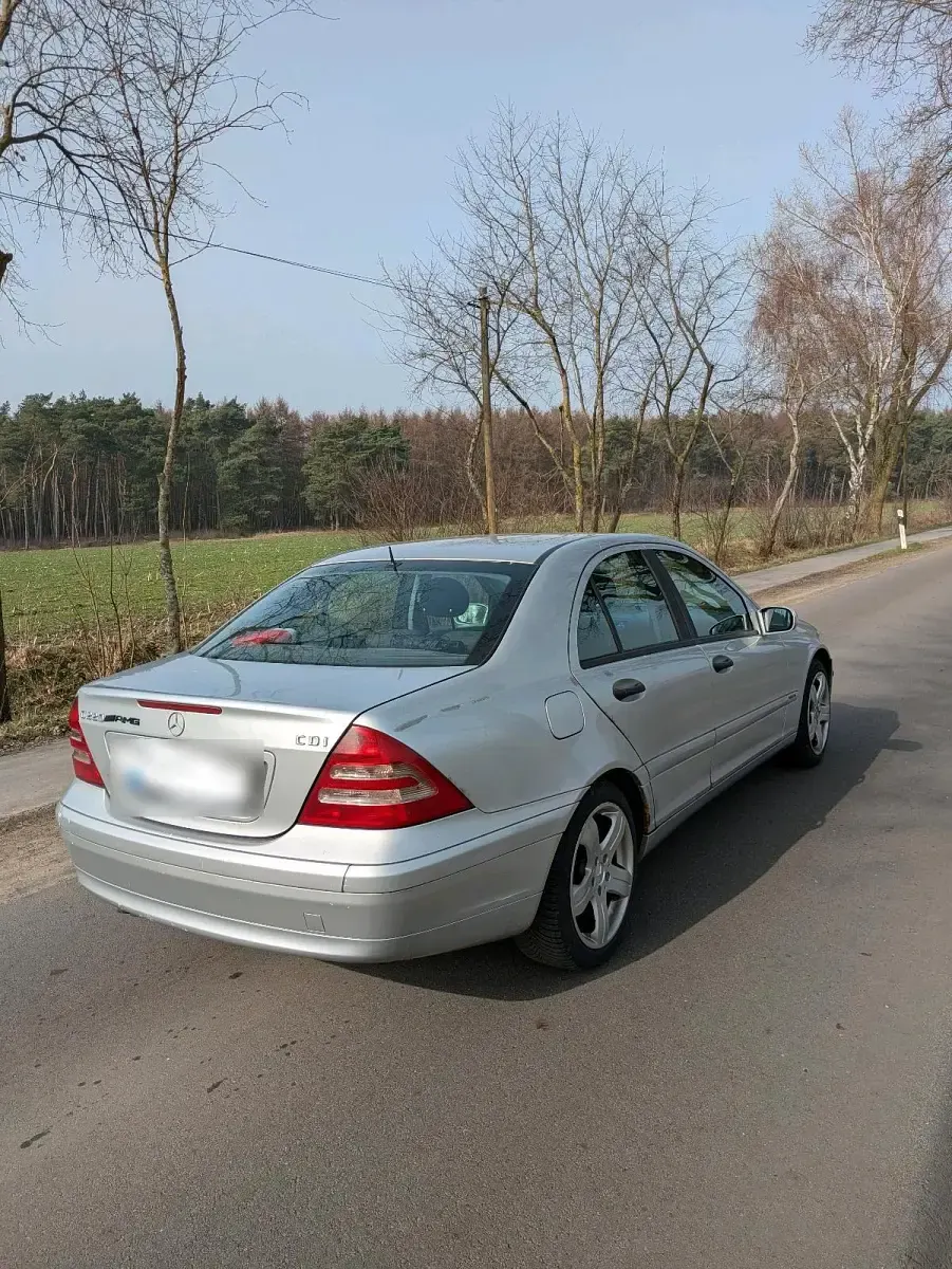 Gebraucht Mercedes C220 143 PS (105 kW) 2001 Silber Limousine