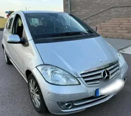 Gebraucht Mercedes A180 2010 Silber Kleinwagen