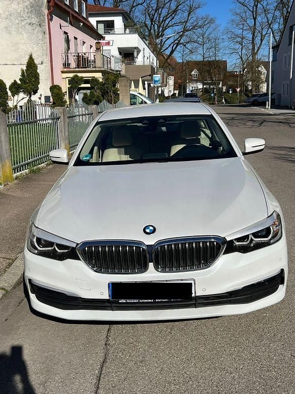 Gebraucht BMW 520 190 PS (139 kW) 2019 Weiß Kombi