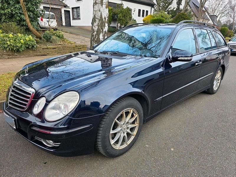 Gebraucht Mercedes E320 224 PS (164 kW) 2006 Blau Kombi
