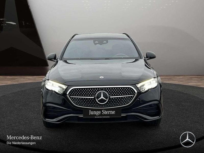 Gebraucht Mercedes E300 AMG 197 PS (144 kW) 2025 Schwarz Limousine