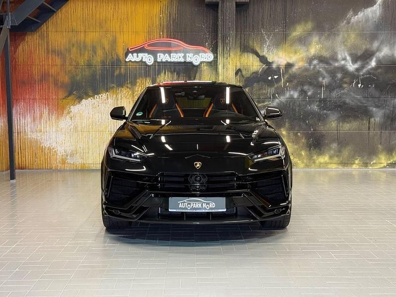 Second-hand Lamborghini Urus 666 CP (489 kW) 2025 Negru SUV