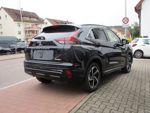 Gebraucht Mitsubishi Eclipse Cross Select 98 PS (72 kW) 2024 Panther schwarz metallic SUV