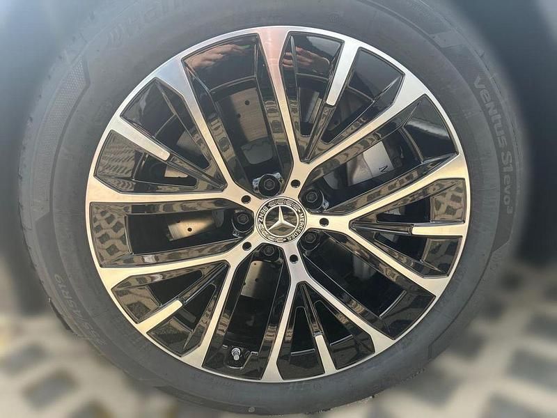 Gebraucht Mercedes E450 Avantgarde 367 PS (269 kW) 2025 Metalliclack hightechsilber Kombi