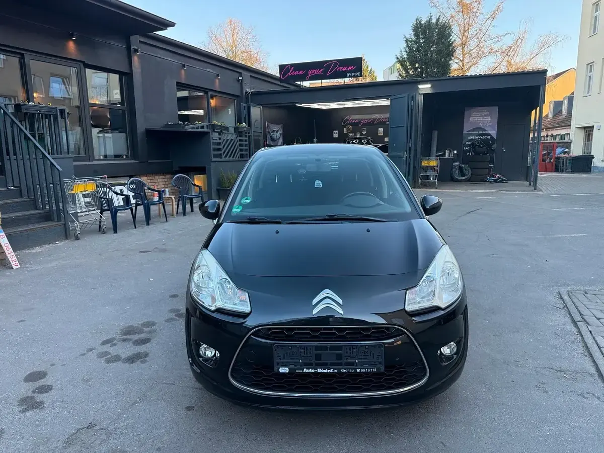 Used Citroën C3 120 HP (88 kW) 2012 Black Sedan