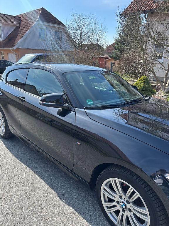 Gebraucht BMW 118 M Sport 150 PS (110 kW) 2016 Schwarz Kleinwagen