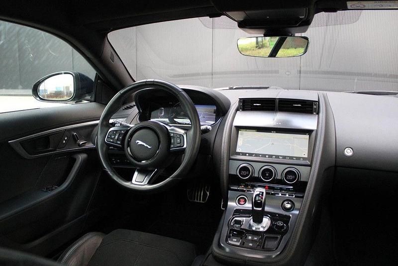 Gebraucht Jaguar F-Type R-Dynamic 300 PS (220 kW) 2021 Blau Coupé