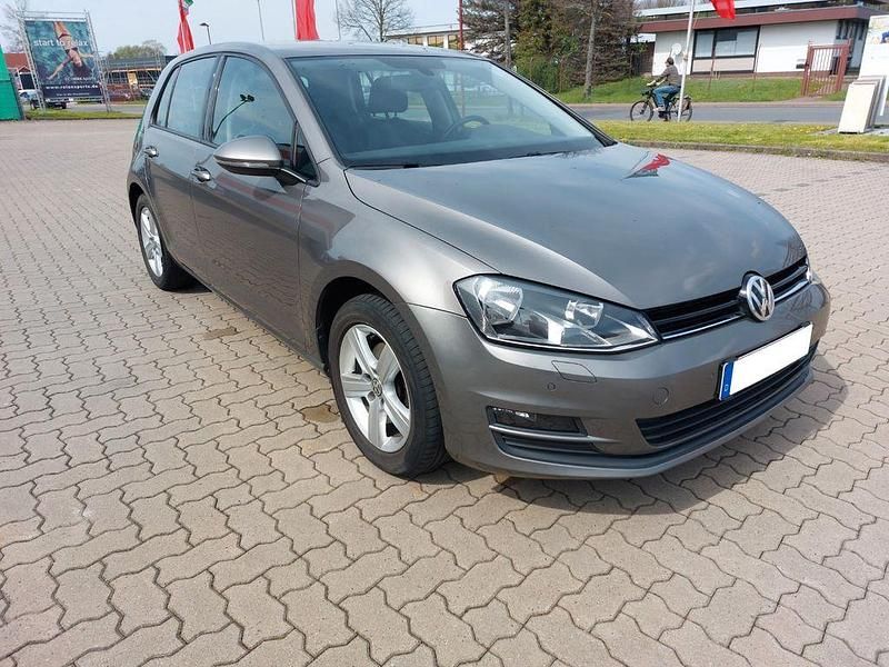 Grau Gebraucht 2014 VW Golf VII Limousine | 11.300 € (Fairer Preis) - Bild 1/3