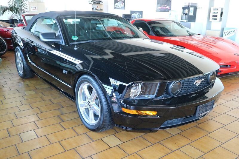Gebraucht Ford Mustang GT 305 PS (224 kW) 2008 Schwarz Cabrio