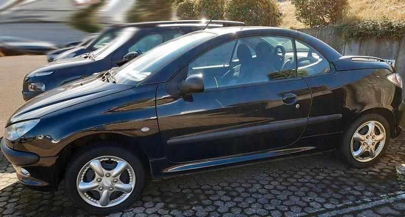 Schwarz Gebraucht 2003 Peugeot 206 CC Cabrio | 1.995 € (Fairer Preis) - Bild 1/4