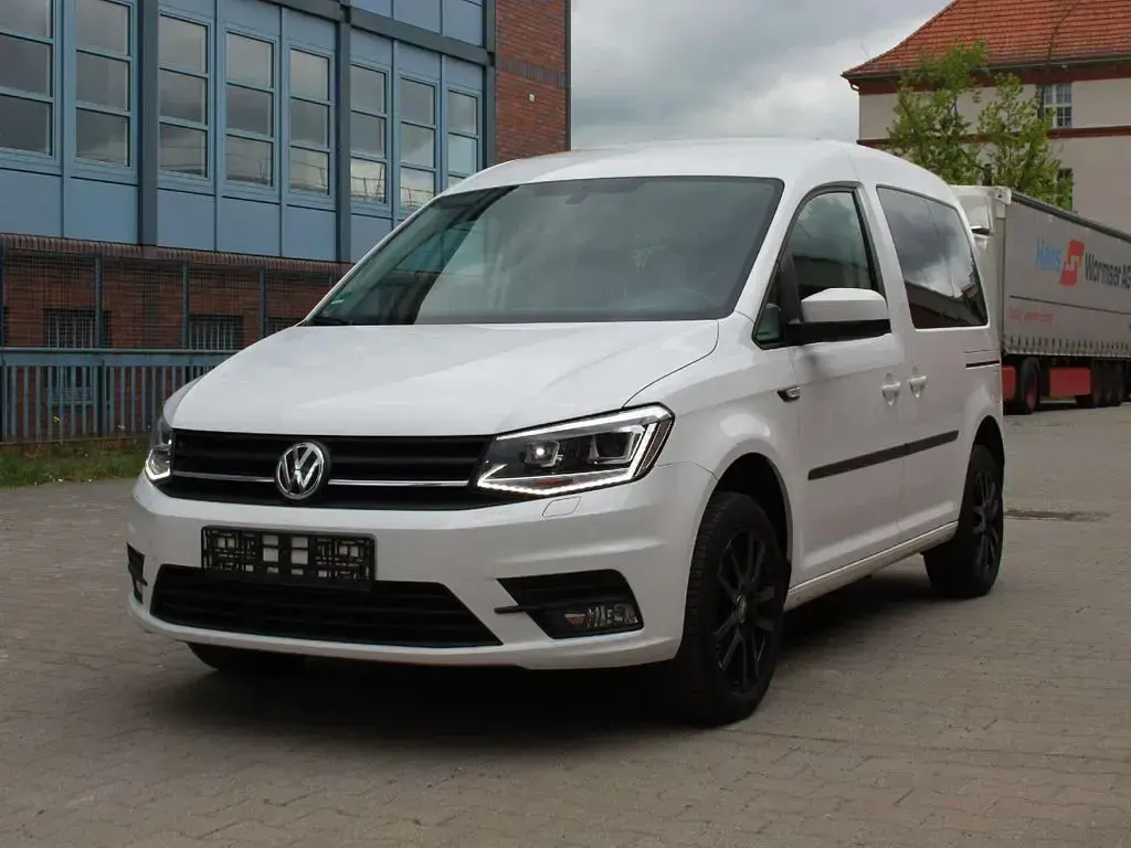Usata VW Caddy 131 CV (96 kW) 2020 Bianco Monovolume
