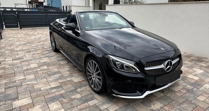 Gebraucht Mercedes C250 AMG 211 PS (155 kW) 2018 Schwarz Cabrio