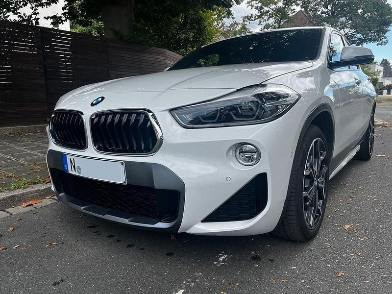 Weiß Gebraucht 2019 BMW X2 M Sport SUV | 19.900 € (Fairer Preis) - Bild 1/4