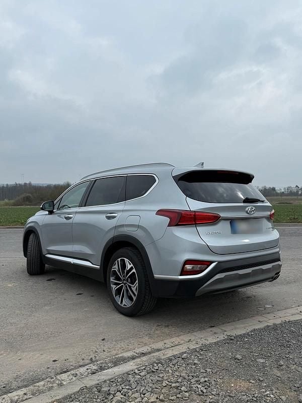 Gebraucht Hyundai Santa Fe 200 PS (147 kW) 2018 Silber SUV