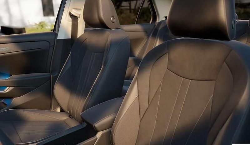 Neu VW T-Roc Style 116 PS (85 kW) 2026 Grau SUV