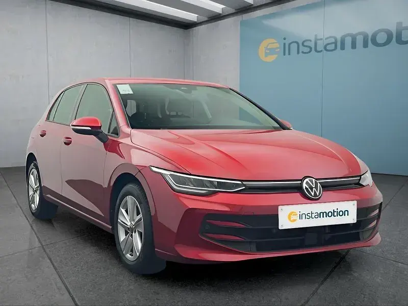 Gebraucht VW Golf VIII 116 PS (85 kW) 2025 Rot Kleinwagen