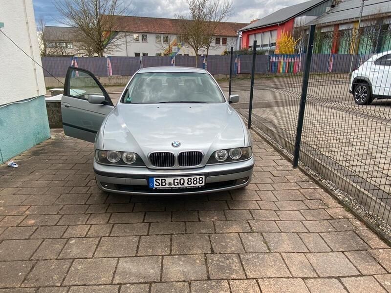 Silber Gebraucht 1997 BMW 523 Limousine | 7.000 € - Bild 1/4