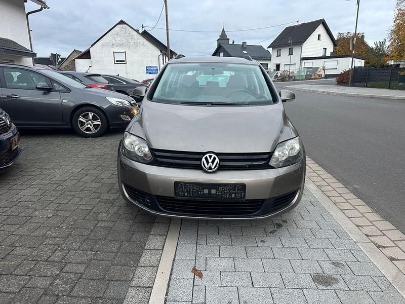 Braun Gebraucht 2009 VW Golf Plus Cross Trendline Van / Kleinbus | 2.950 € (Superpreis) - Bild 1/4