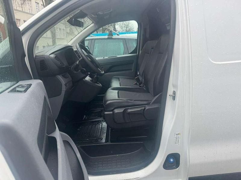 Gebraucht Toyota Proace 120 PS (88 kW) 2019 Weiß Van / Kleinbus