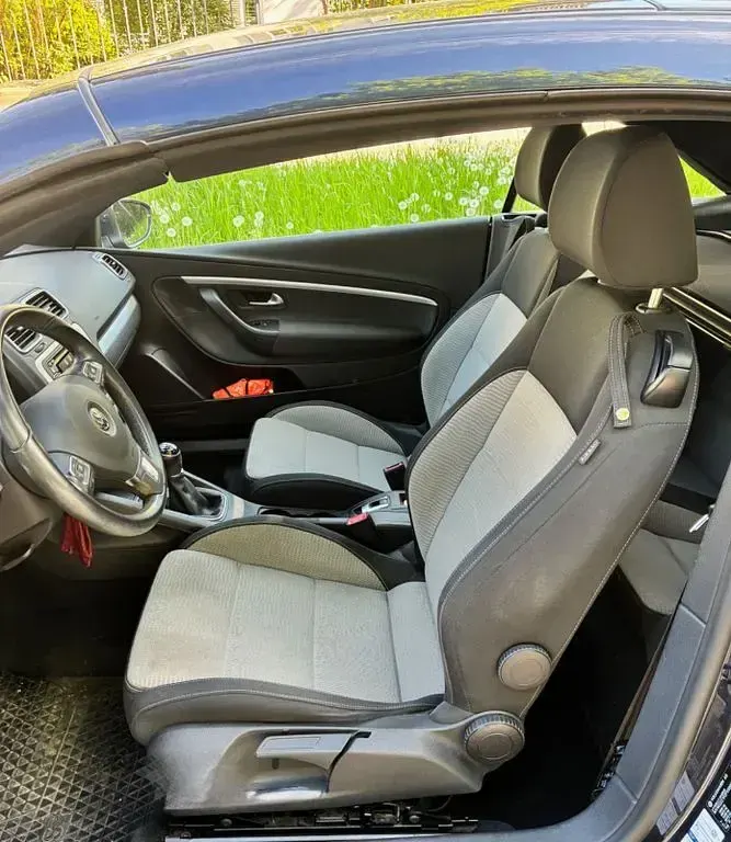 Używany VW Eos Cup 122 KM (89 kW) 2014 Niebieski Kabriolet