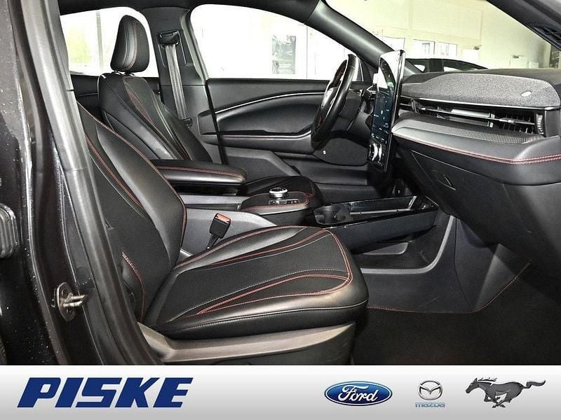 Gebraucht Ford Mustang Mach-E 197 kW (269 PS) 2022 Dark matter grey SUV