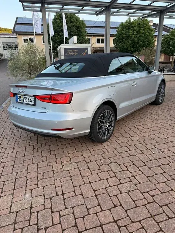 Gebraucht Audi A3 Cabriolet Ambition 140 PS (102 kW) 2014 Silber Cabrio