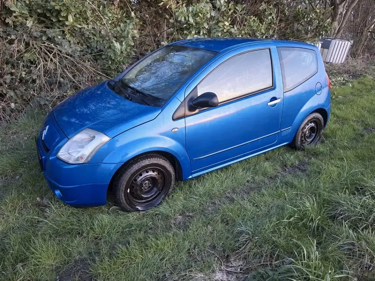 Second-hand Citroën C2 60 CP (44 kW) 2005 Albastru Hatchback