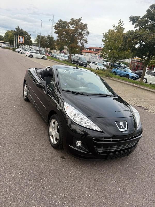 Schwarz Gebraucht 2012 Peugeot 207 CC Cabrio | 2.500 € (Guter Preis) - Bild 1/4