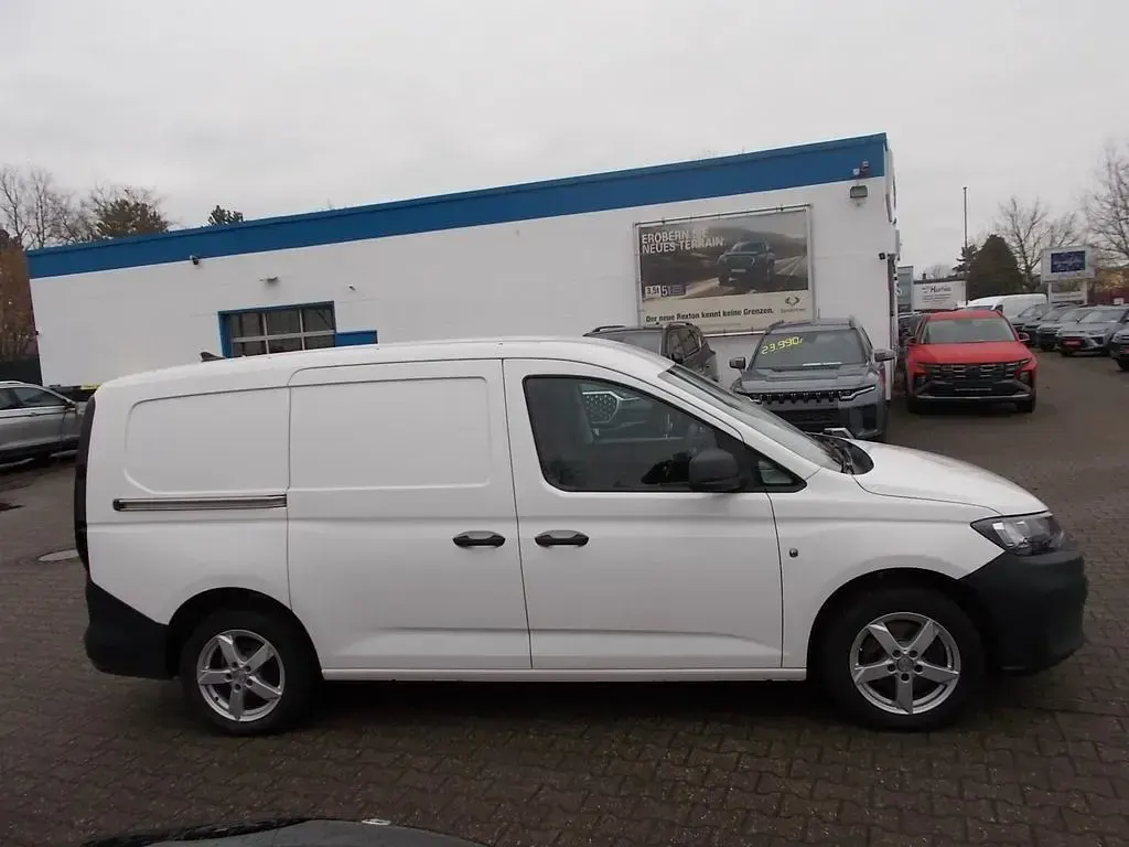 Gebraucht VW Caddy Maxi 122 PS (89 kW) 2022 Candyweiss Van / Kleinbus