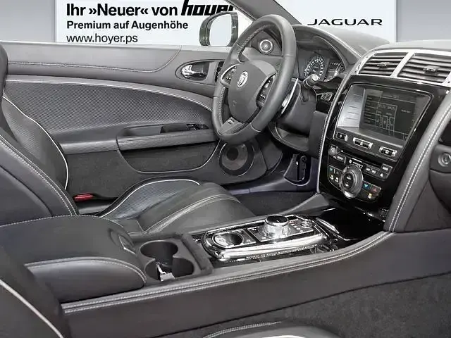 Używany Jaguar XKR S 551 KM (405 kW) 2012 Biały Coupe