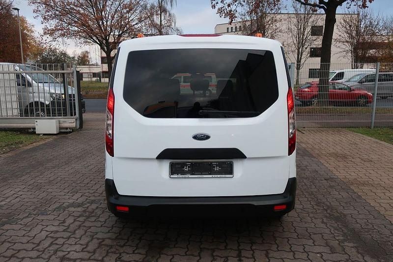 Używany Ford Transit Connect Trend 99 KM (72 kW) 2022 Biały Minivan