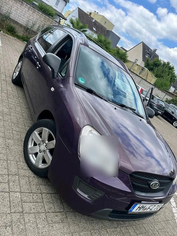 Beige Gebraucht 2007 Kia Carens Van / Kleinbus | 2.850 € (Fairer Preis) - Bild 1/4