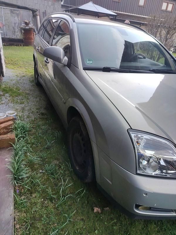Gebraucht Opel Vectra 155 PS (114 kW) 2005 Grau Kombi