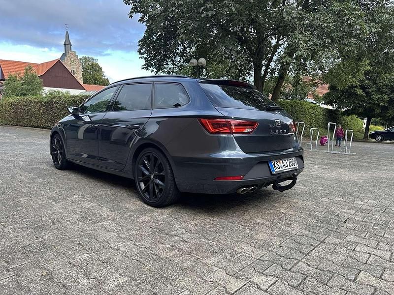 Gebraucht Seat Leon FR 150 PS (110 kW) 2020 Grau Kombi