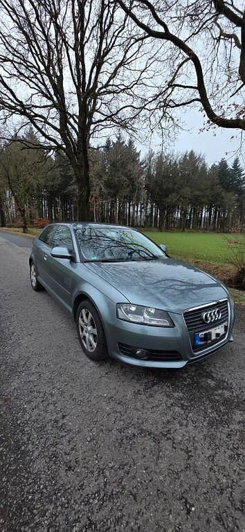 Gebraucht Audi A3 Attraction 102 PS (75 kW) 2009 Grau Kleinwagen