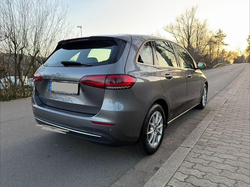 Gebraucht Mercedes 200 150 PS (110 kW) 2020 Grau Limousine