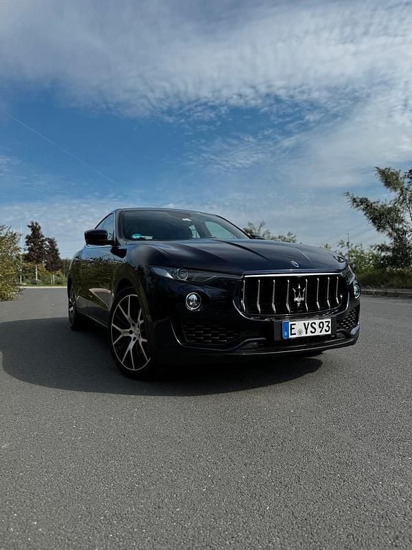 Gebraucht Maserati Levante 275 PS (202 kW) 2017 Blau SUV