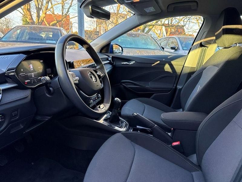 Gebraucht Skoda Fabia Selection 95 PS (69 kW) 2024 Blau Limousine