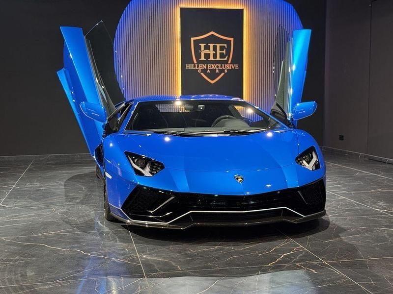 Second-hand Lamborghini Aventador 780 CP (573 kW) 2022 Albastru Coupe