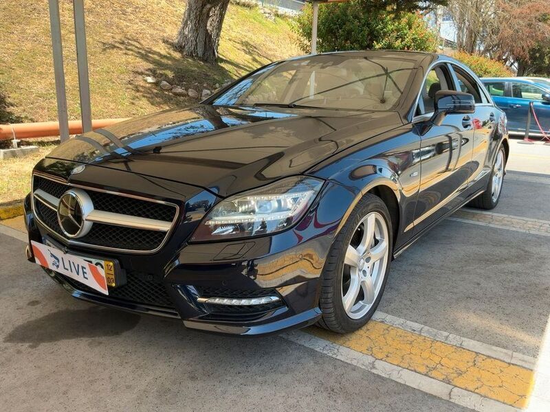 Blau Gebraucht 2012 Mercedes CLS500 AMG Limousine | 31.990 € (Teuer) - Bild 1/4