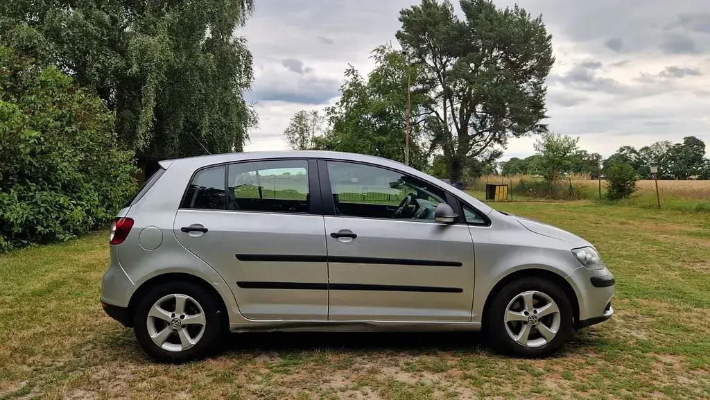 Gebraucht VW Golf Plus Cross Trendline 80 PS (58 kW) 2007 Silber Limousine