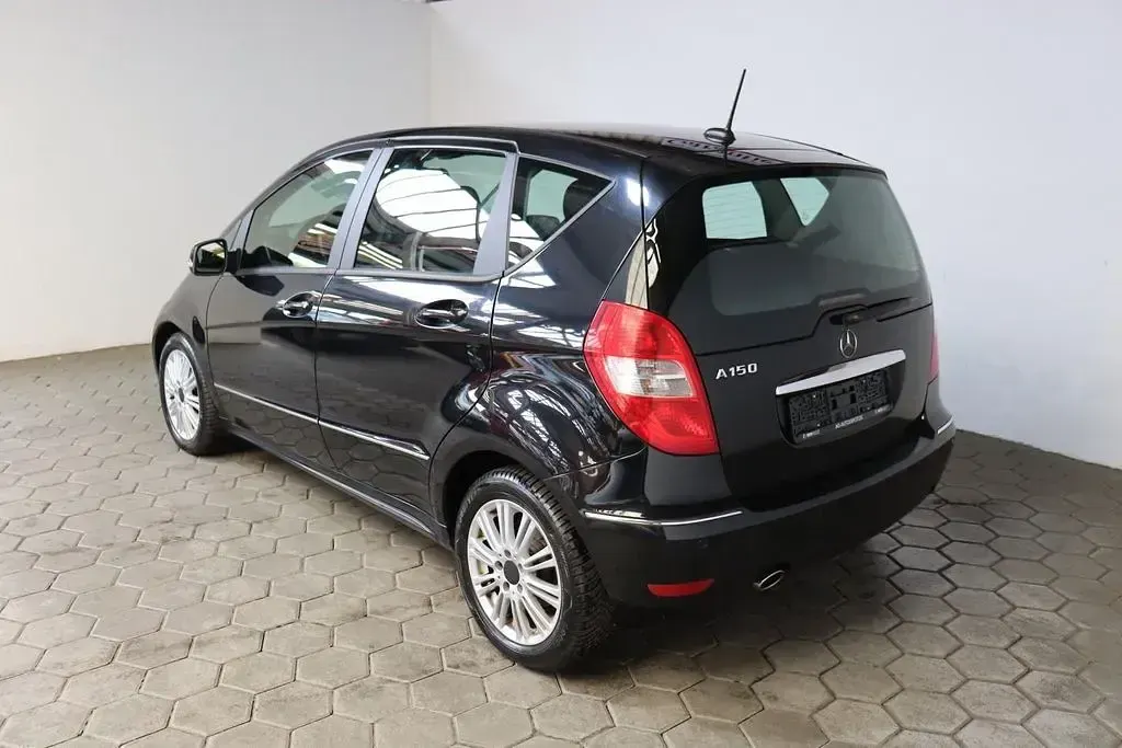 Gebraucht Mercedes A150 95 PS (69 kW) 2009 Schwarz Limousine