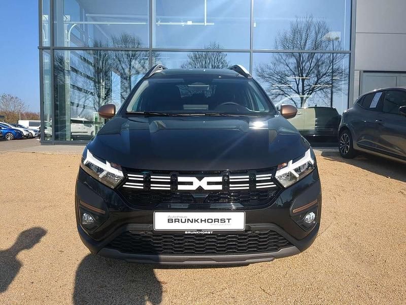 Neu Dacia Jogger Extreme 101 PS (74 kW) 2025 Perlmuttschwarz Van / Kleinbus